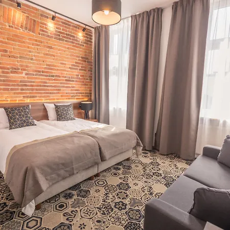 Otel Lavender 3*